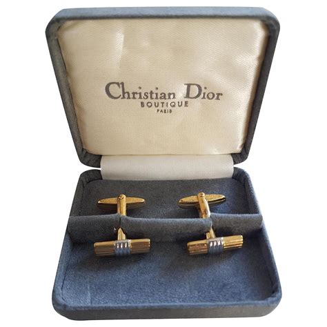 bouton de manchette dior|Boutons de manchette CHRISTIAN DIOR en plaqué or .